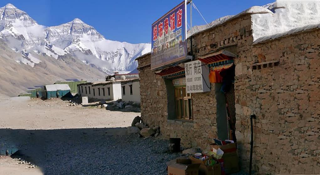 0-Monastery-Hotel-Rongbuk