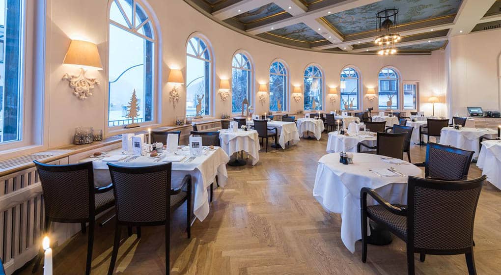 2-Hotel-Schweizerhof-StMoritz-Dining