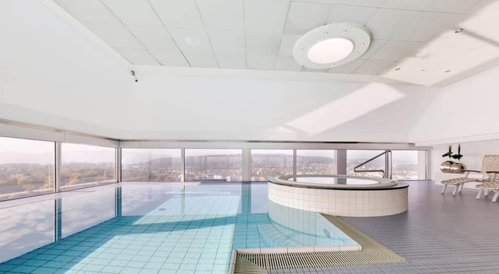 3-Swissotel-Zurich-International-Zurich-Pool