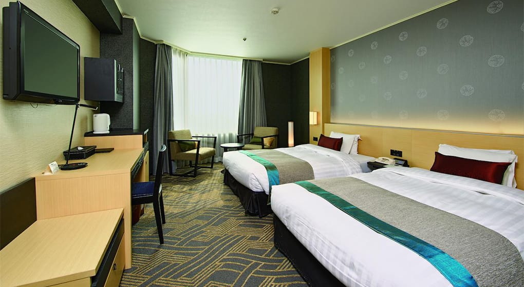 1-Kanazawa-Tokyu-Hotel-Kanazawa-Bedroom