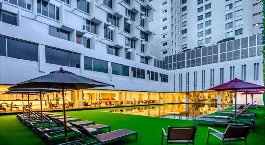 3-Mandarin-Hotel-Managed-by-Centre-Point-Bankok-Pool