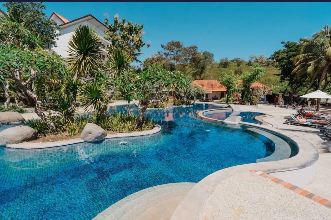 Bintang Flores Pool