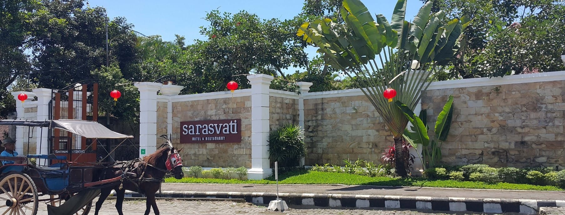 Sarasvati Borobudur Hotel Exterior