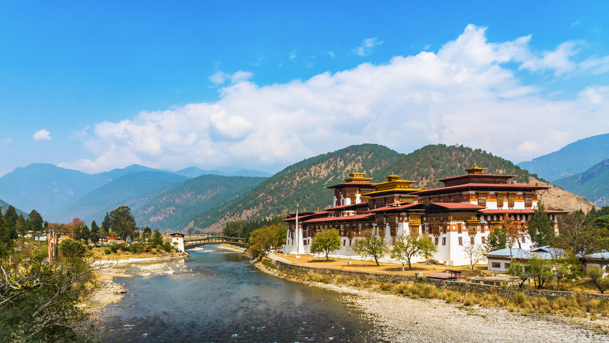 Shangri La Bhutan Mysterious Kingdom Tourhabit